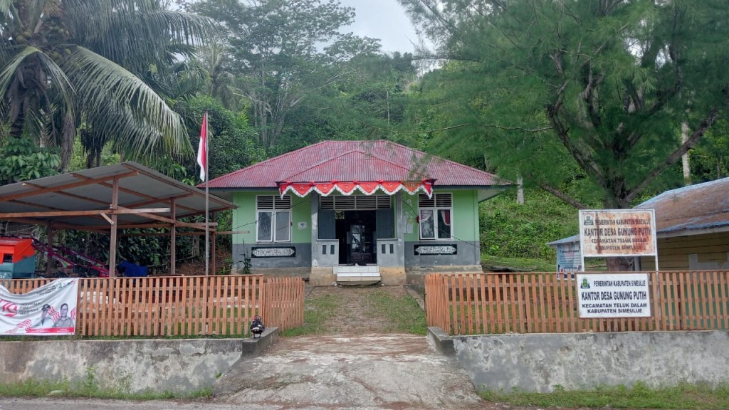 Kantur desa gunung putih